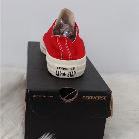 $135 NIB 8.5, 9, 11 Sizes CONVERSE RED - Picture 2 of 5